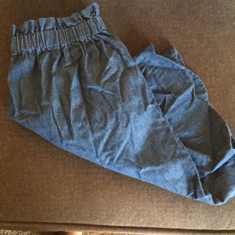 Custom chambray scallop trim mini skirt!